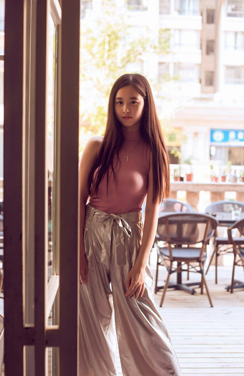 _城市天际线穿越:虚拟现实中的极速争霸_,城市天际线路线规划