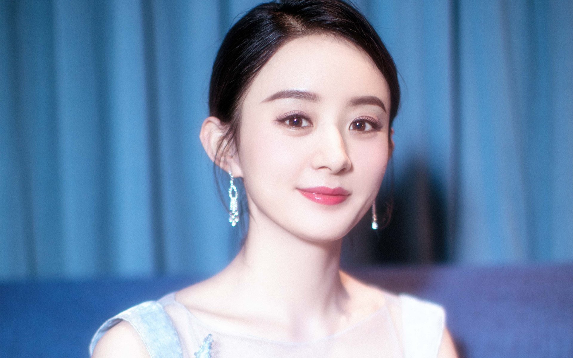 九游登录入口-“英超战况激烈，逆转场面频繁出现”，“英超”