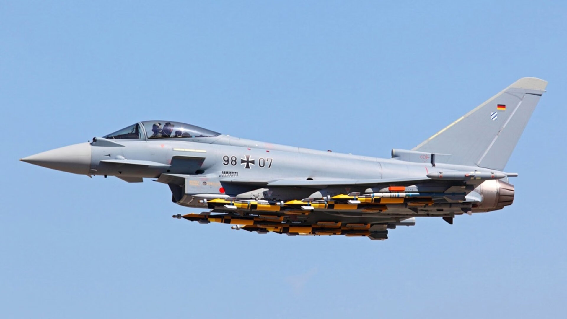 九游app官网下载-《【产业洞察】2025年电竞市场十大趋势》，电竞行业未来