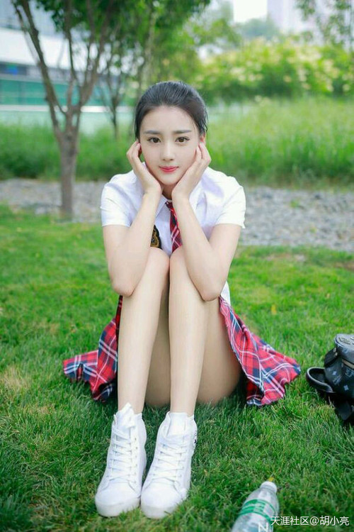 《明星选手的冠名赛事:品牌合作的背后策略》,明星冠名产品什么意思