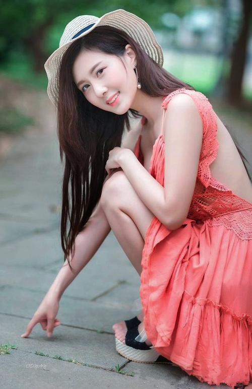 冬奥项目滑雪U型场地受关注,冬奥会自由式滑雪中u型场地技巧比赛,运动员出现失误