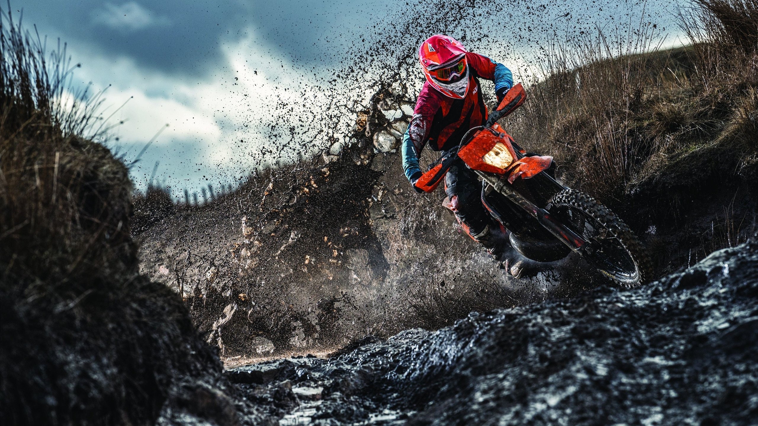 世界青年骑行大赛在武汉激情开启，青春飞扬，中国青年骑行联盟