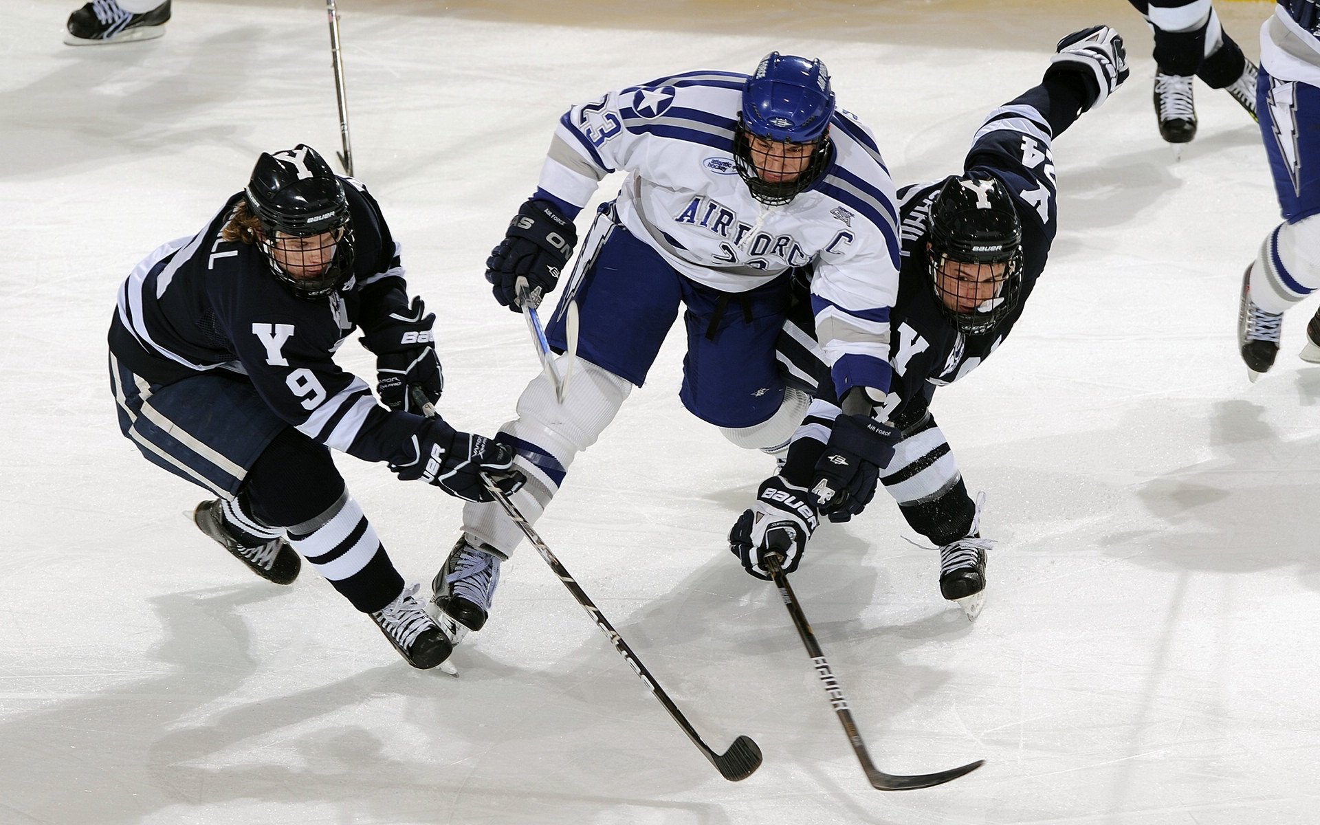 九游游戏中心-“武汉马拉松：飞奔的脚步，奏响速度与力量的交响乐”